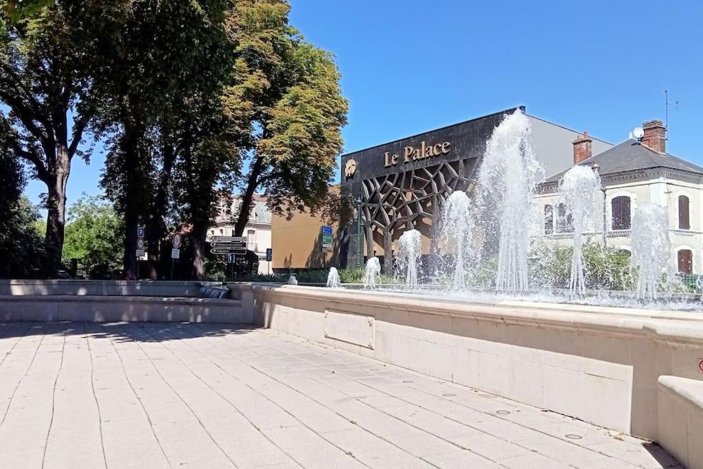 Les Loges Du Theatre Degustation Champagne Offerte Jacuzzi Sauna Jeux Velos Maison Prive 150M2 Historique 14Pers Max Emplacement Exceptionnel Et Chic, 200M De L'Avenue De Champagne, Gare, Musee, Jardins, Restaurations, Toutes Commodites Еперне Екстер'єр фото