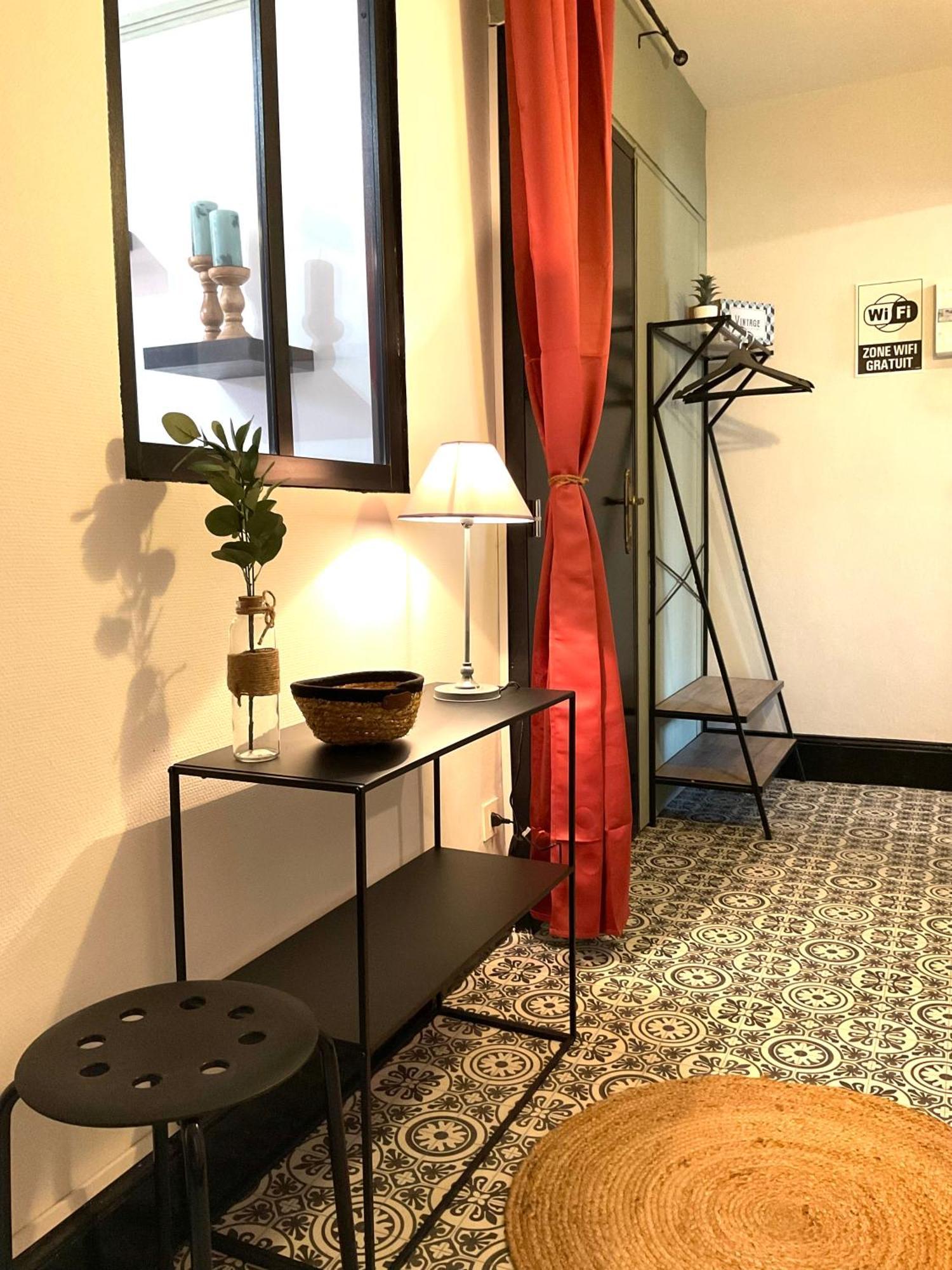 Les Loges Du Theatre Degustation Champagne Offerte Jacuzzi Sauna Jeux Velos Maison Prive 150M2 Historique 14Pers Max Emplacement Exceptionnel Et Chic, 200M De L'Avenue De Champagne, Gare, Musee, Jardins, Restaurations, Toutes Commodites Еперне Екстер'єр фото