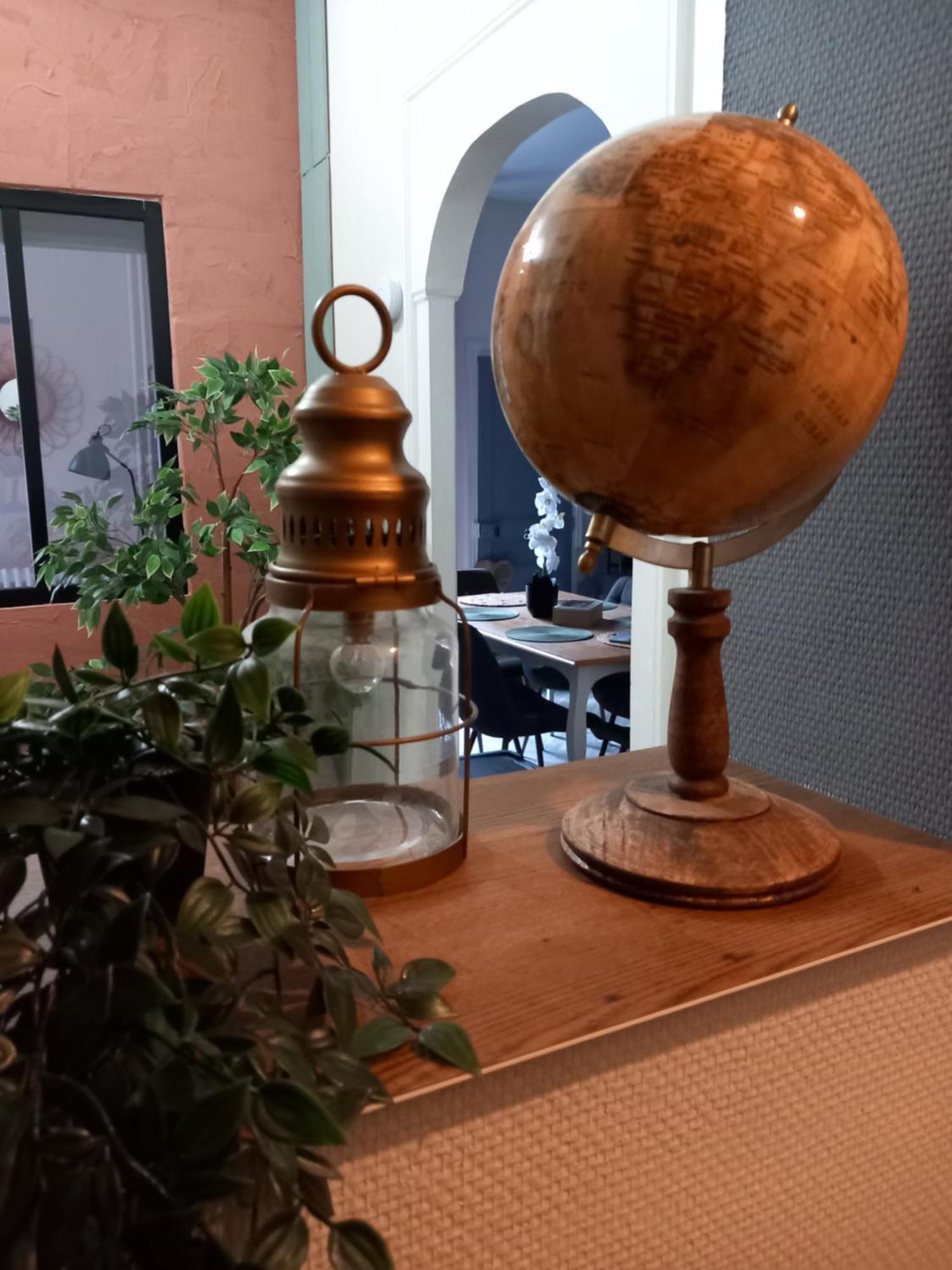 Les Loges Du Theatre Degustation Champagne Offerte Jacuzzi Sauna Jeux Velos Maison Prive 150M2 Historique 14Pers Max Emplacement Exceptionnel Et Chic, 200M De L'Avenue De Champagne, Gare, Musee, Jardins, Restaurations, Toutes Commodites Еперне Екстер'єр фото