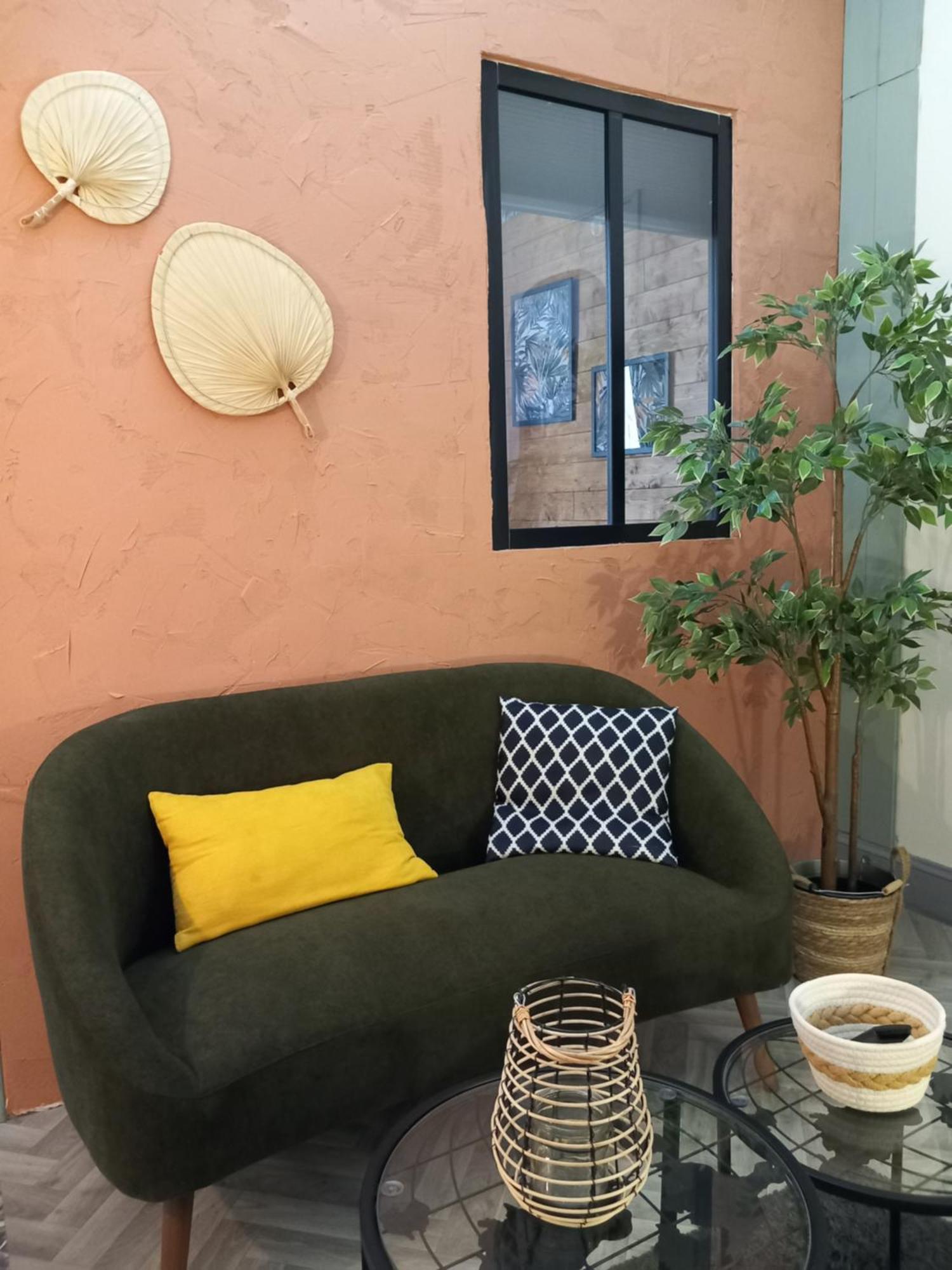 Les Loges Du Theatre Degustation Champagne Offerte Jacuzzi Sauna Jeux Velos Maison Prive 150M2 Historique 14Pers Max Emplacement Exceptionnel Et Chic, 200M De L'Avenue De Champagne, Gare, Musee, Jardins, Restaurations, Toutes Commodites Еперне Екстер'єр фото