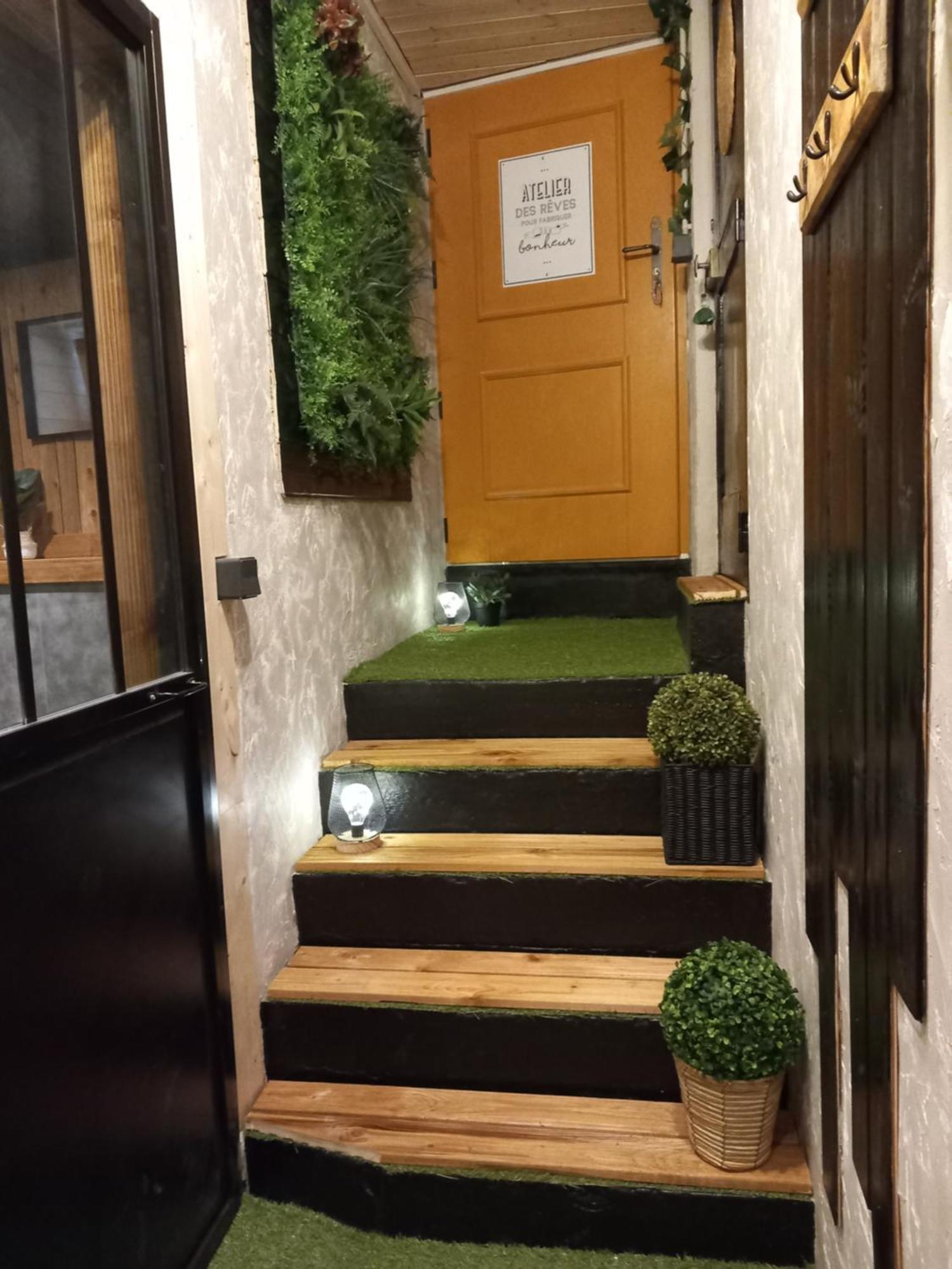 Les Loges Du Theatre Degustation Champagne Offerte Jacuzzi Sauna Jeux Velos Maison Prive 150M2 Historique 14Pers Max Emplacement Exceptionnel Et Chic, 200M De L'Avenue De Champagne, Gare, Musee, Jardins, Restaurations, Toutes Commodites Еперне Екстер'єр фото